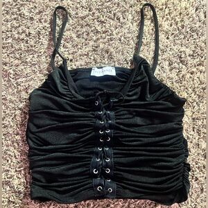 Sexy lace down black crop tank top🖤
